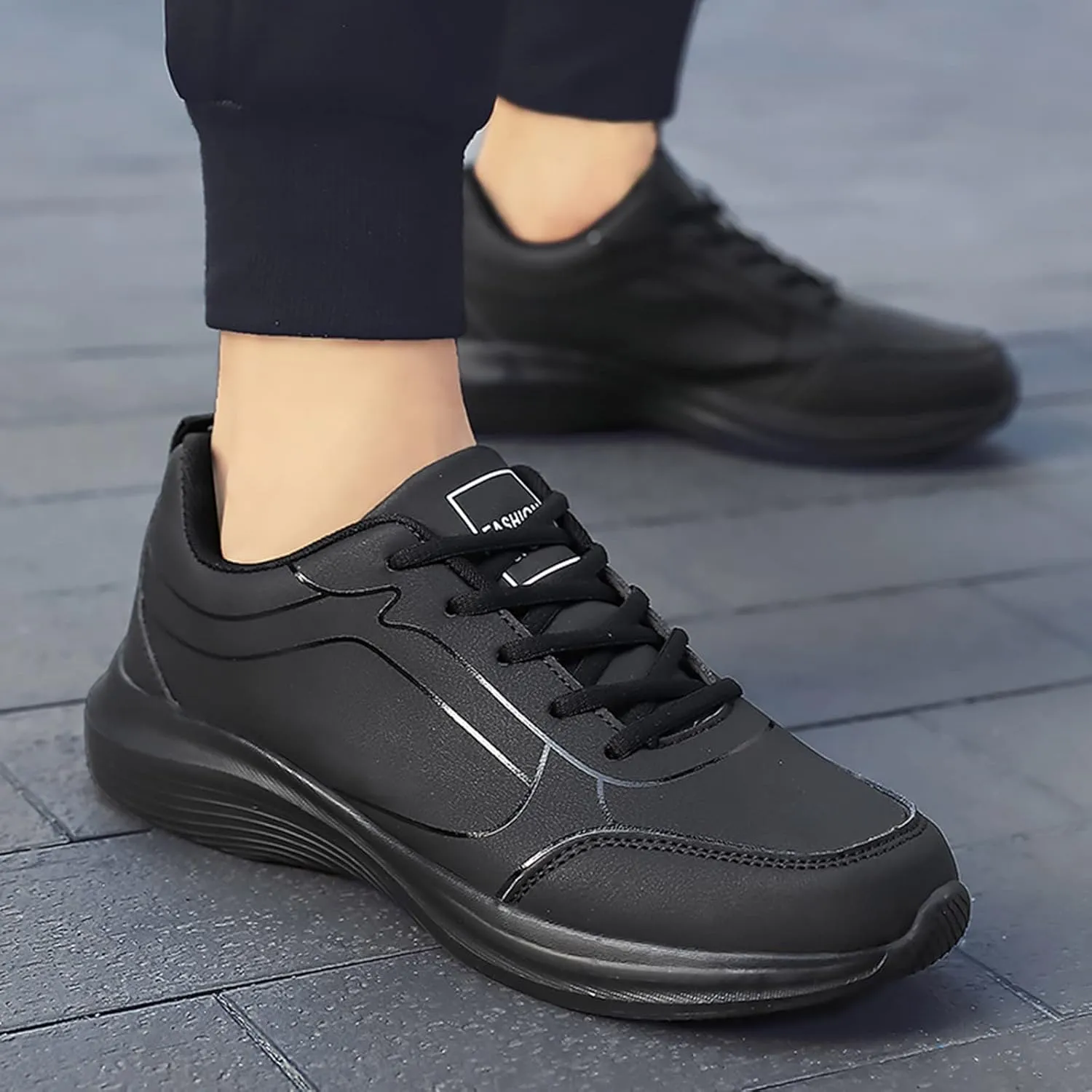 Men's Fashion Sneakers Fashion Men Sports Shoes Flat Non Slip Lace Up Upper Lightweight and Comfortable