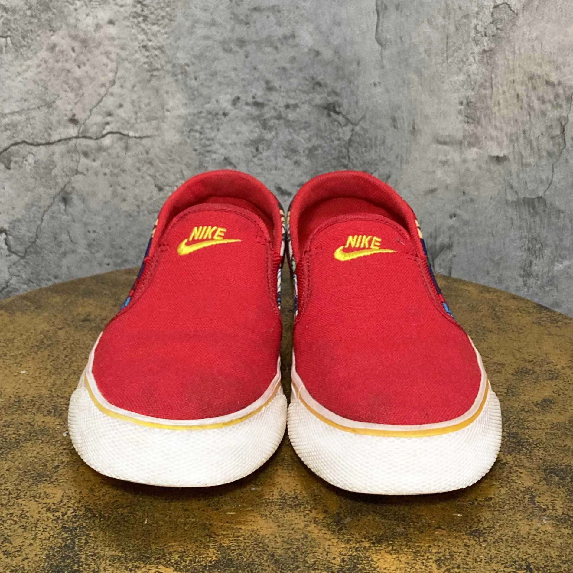 NIKE toki slip print wmns slip-on shoes red flower