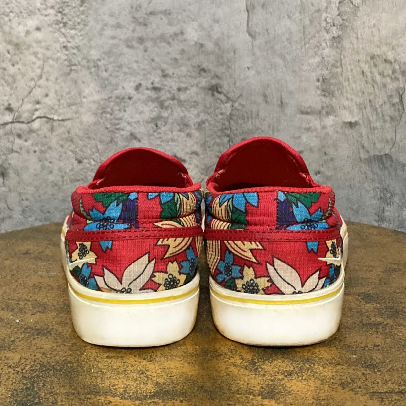 NIKE toki slip print wmns slip-on shoes red flower